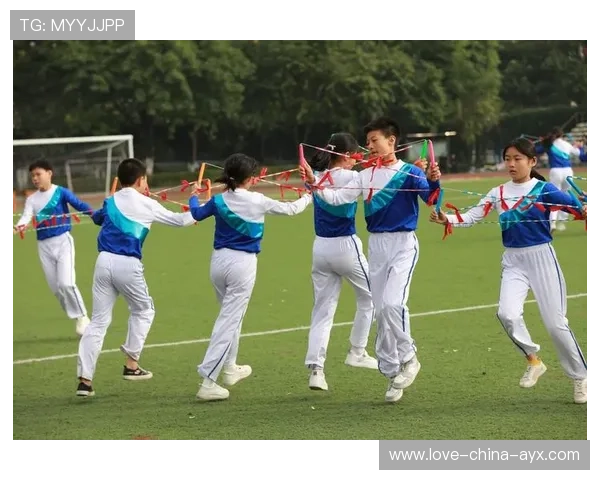 花式跳绳全国赛现“多人共绳”世界纪录,社区体育迎春风 花式跳绳全国赛现“多人共绳”世界纪录,社区体育迎春风