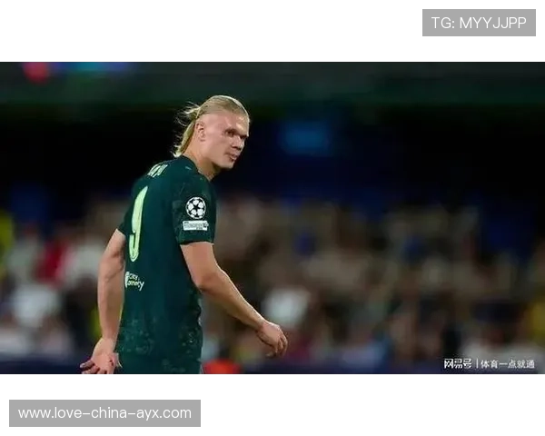 曼城传中配合流畅，哈兰德头球建功，锋线组合势不可挡