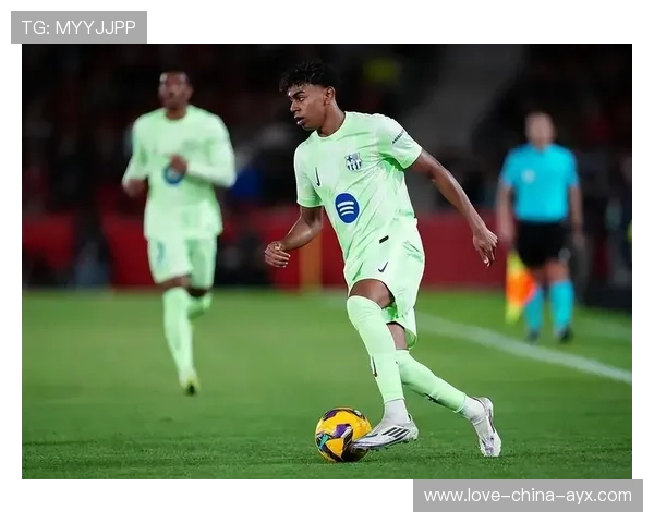 巴塞罗那梯队边路速度惊人，新星展现超强个人能力