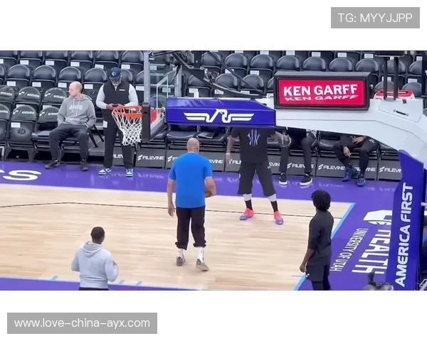 欧文运球节奏变化震翻训练防守组