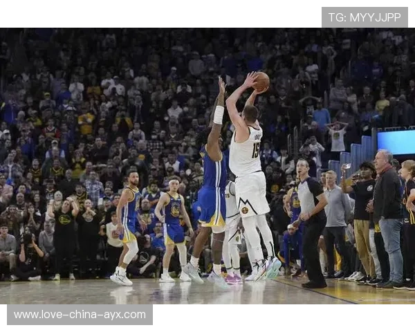 约基奇制空位与分球结合,掘金整体锋线更锐利